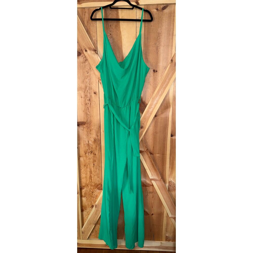Boohoo Womens Plus Green Jumpsuit US 24/UK 28 Cocktail Attire Wide Leg Deep Neck